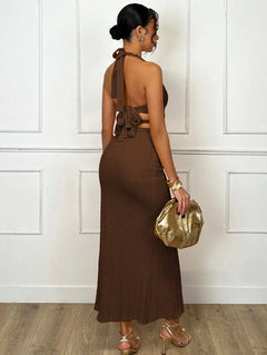 Bodycon Maxikleid mit Halter-Ausschnitt, Taillen-Cut-Out & Seitenschlitz | Coffee-1
